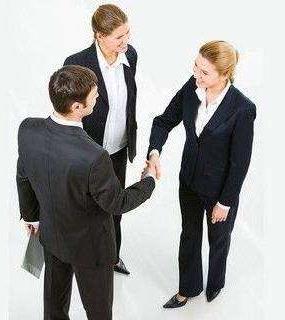 阿里國(guó)際站運(yùn)營(yíng)篇：賣的東西都一樣，怎么把顧客拉過(guò)來(lái)？